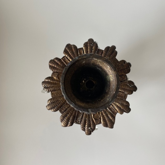 Vintage HOLLYWOOD REGENCY CANDLEHOLDER Brass and Crystal Teardrops Made in Spain - Picture 7 of 9